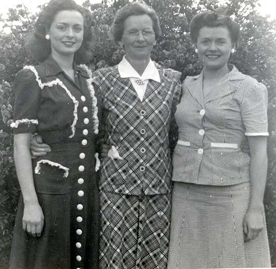 Jeanne, Glyde and Martha Lou